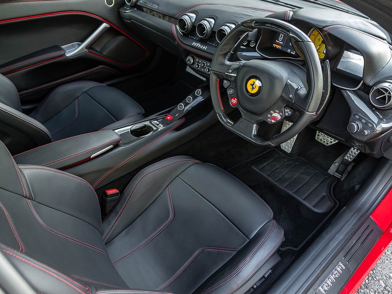 Ferrari F12 Berlinetta - Large 1