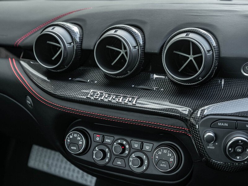 Ferrari F12 Berlinetta - Large 56