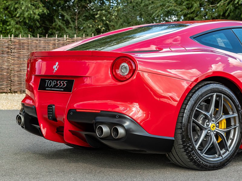 Ferrari F12 Berlinetta - Large 23