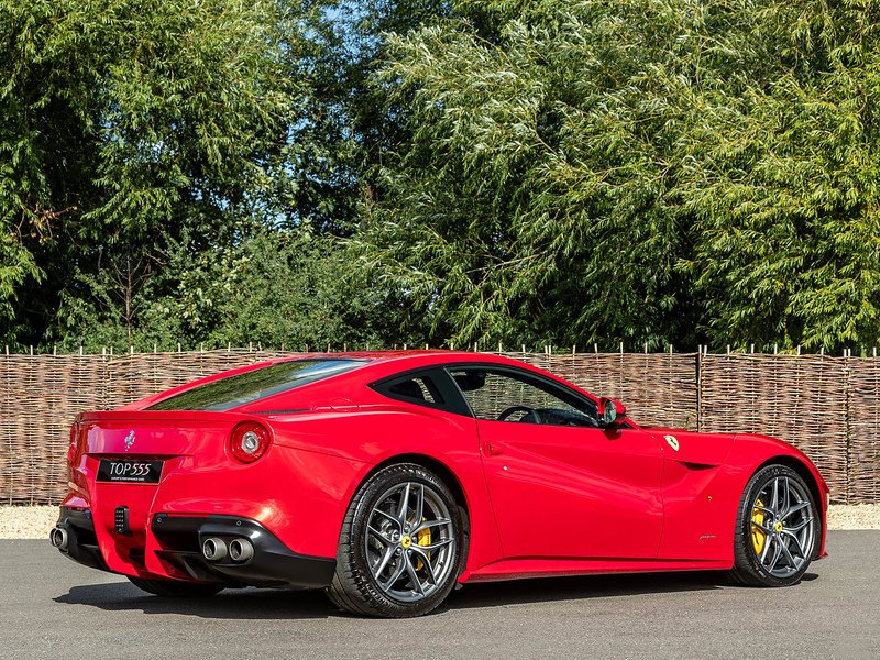 Ferrari F12 Berlinetta - Large 26