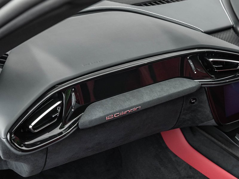 Ferrari 12Cilindri  - U5707