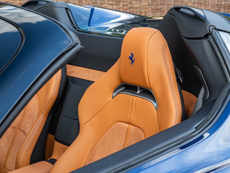 Ferrari SF90 Spider - Large 36