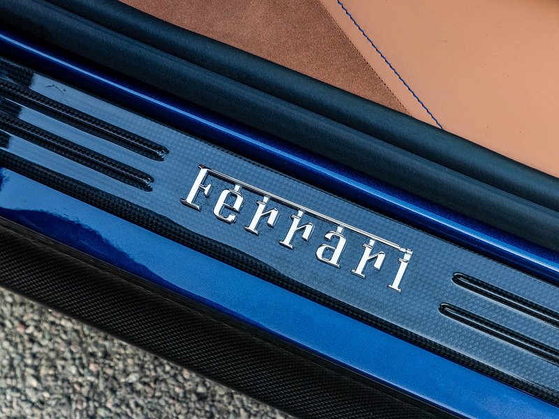Ferrari SF90 Spider - Large 46
