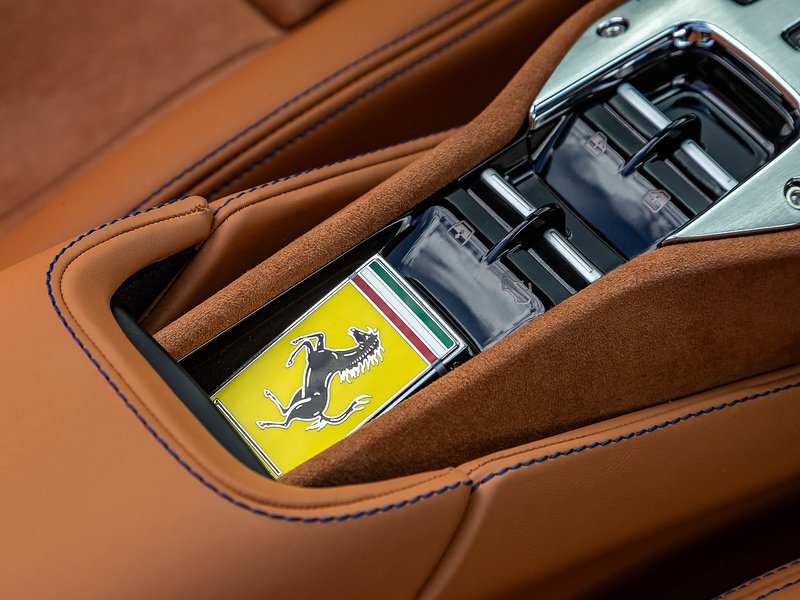 Ferrari SF90 Spider - Large 60