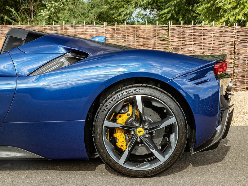 Ferrari SF90 Spider - Large 13
