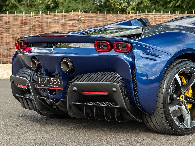 Ferrari SF90 Spider - Large 18