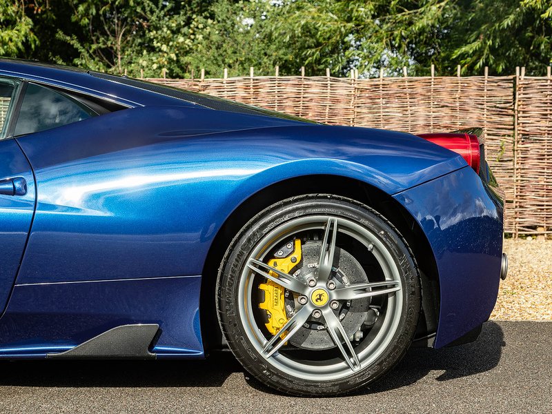 Ferrari 458 Speciale - Large 10