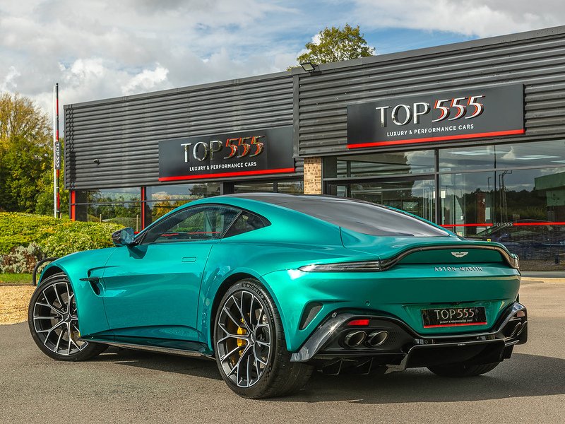 Aston Martin Vantage V8 - Large 10