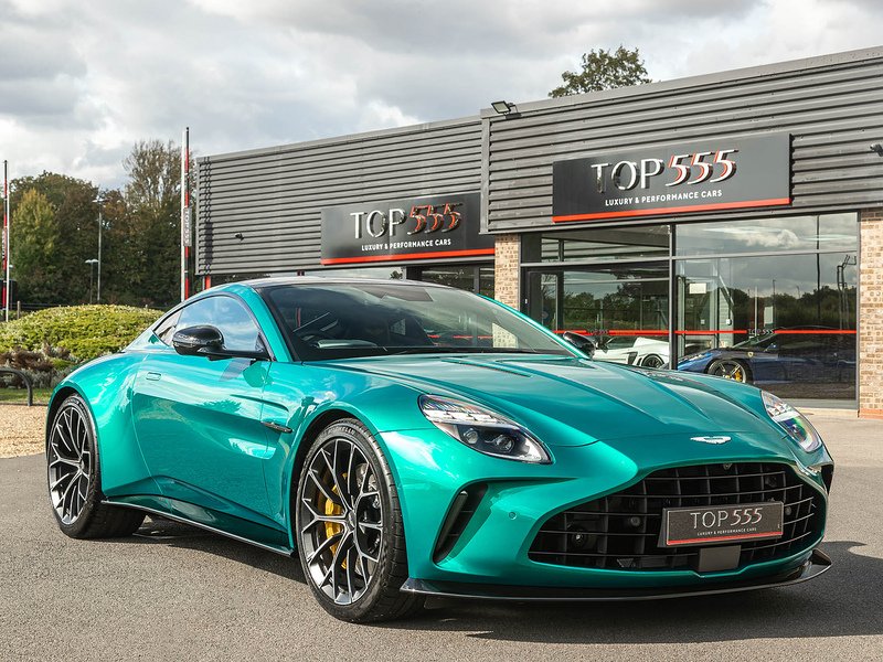 Aston Martin Vantage V8 - Large 9
