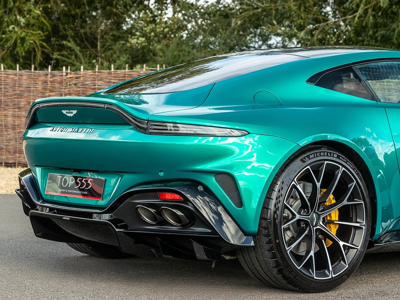 Aston Martin Vantage V8 - Large 20