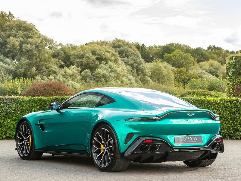 Aston Martin Vantage V8 - Large 25