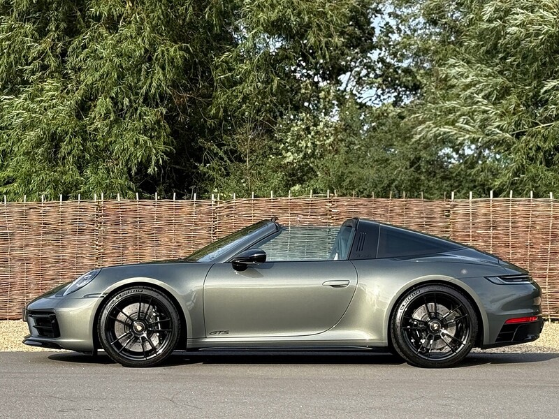 Porsche 992 Targa 4 GTS - Large 2