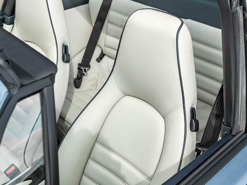 Porsche 911 (964) Carrera 4 Targa  - U5729