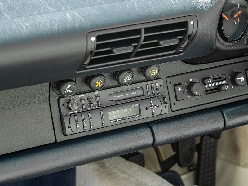 Porsche 911 (964) Carrera 4 Targa  - U5729