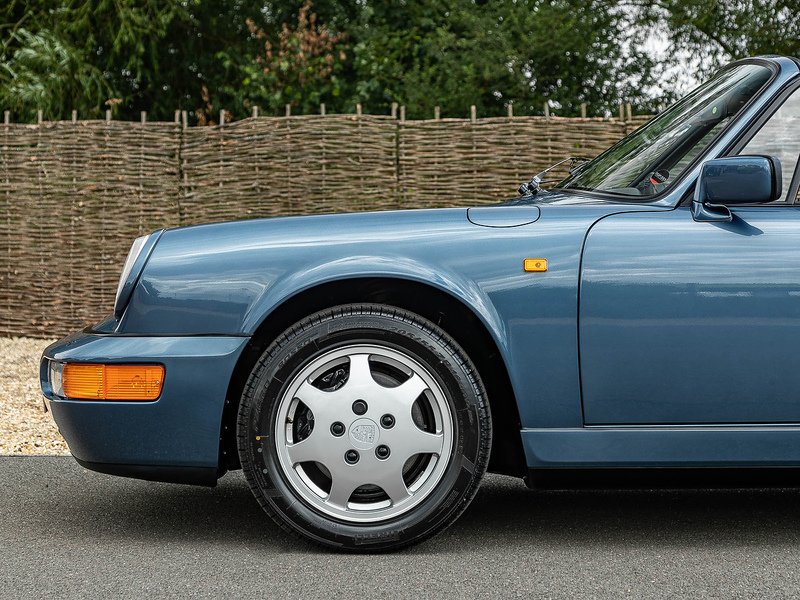 Porsche 911 (964) Carrera 4 Targa  - U5729