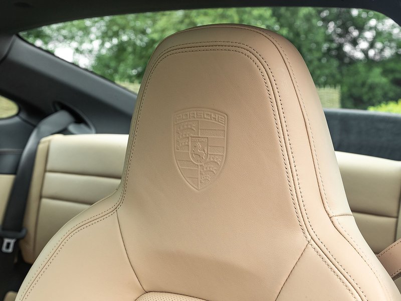 Porsche 911 (992.1) Carrera  - U5734