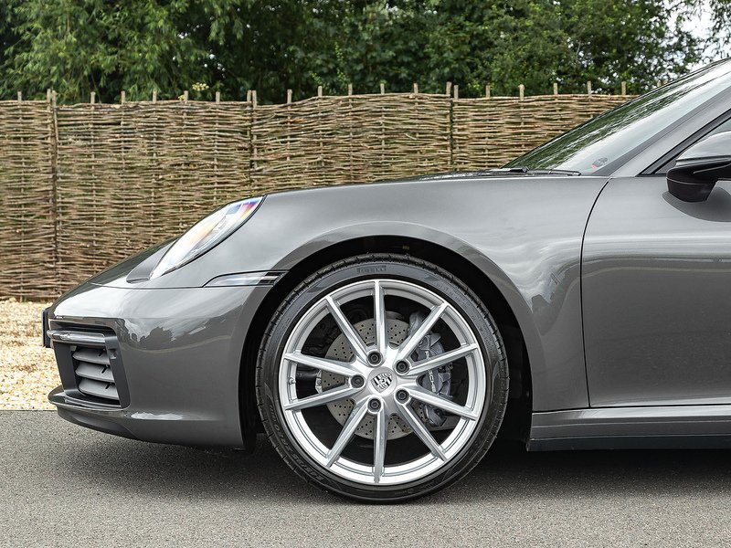 Porsche 911 (992.1) Carrera  - U5734