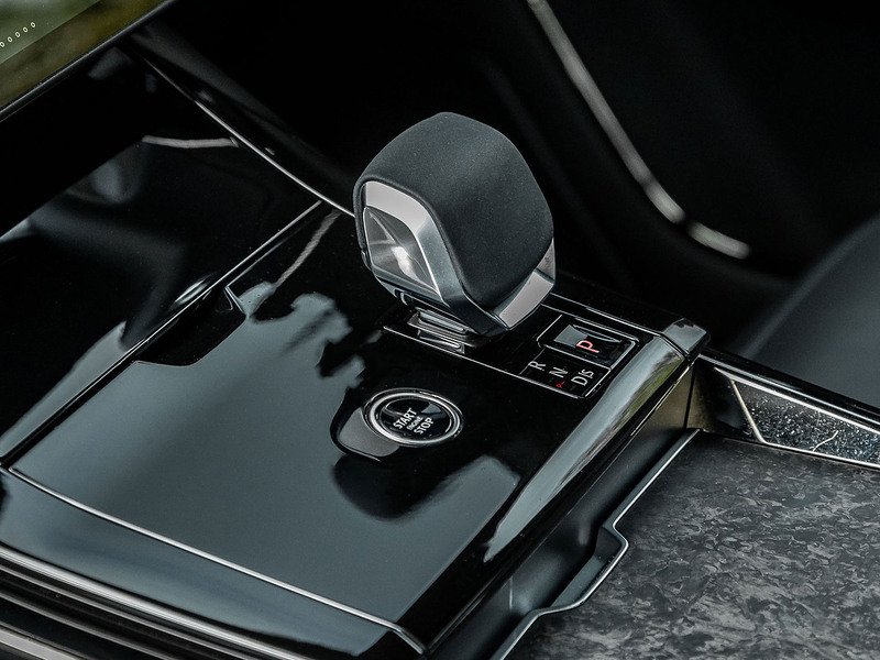 Range Rover Sport P550e Autobiography  - U5758