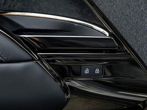 Range Rover Sport P550e Autobiography  - U5758