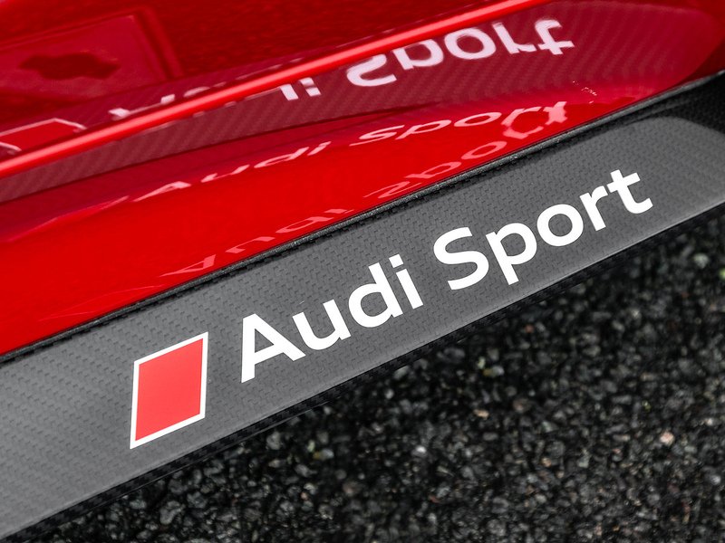 Audi R8 V10 Plus Performance Parts Edition  - U5791