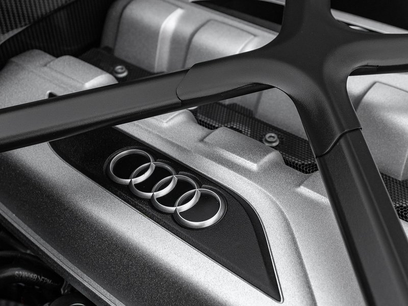 Audi R8 V10 Plus Performance Parts Edition  - U5791