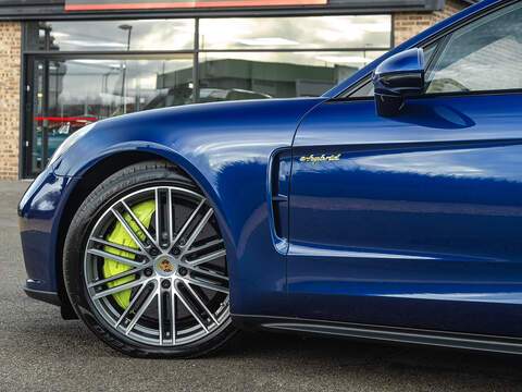 Porsche Panamera Turbo S V8 E-Hybrid  - U5793