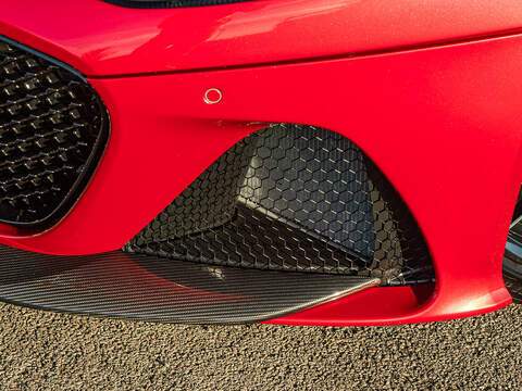 Aston Martin DBS Superleggera V12  - U5796