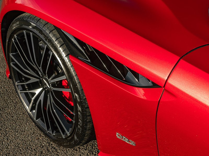 Aston Martin DBS Superleggera V12  - U5796