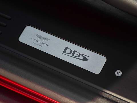 Aston Martin DBS Superleggera V12  - U5796