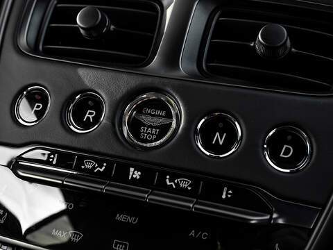 Aston Martin DBS Superleggera V12  - U5796