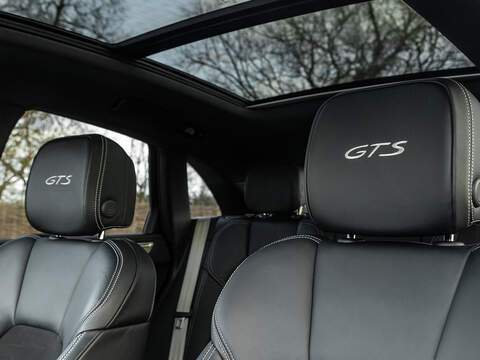 Porsche Macan GTS  - U5800