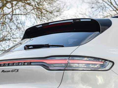 Porsche Macan GTS  - U5800