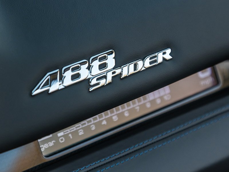 Ferrari 488 Spider  - U5801