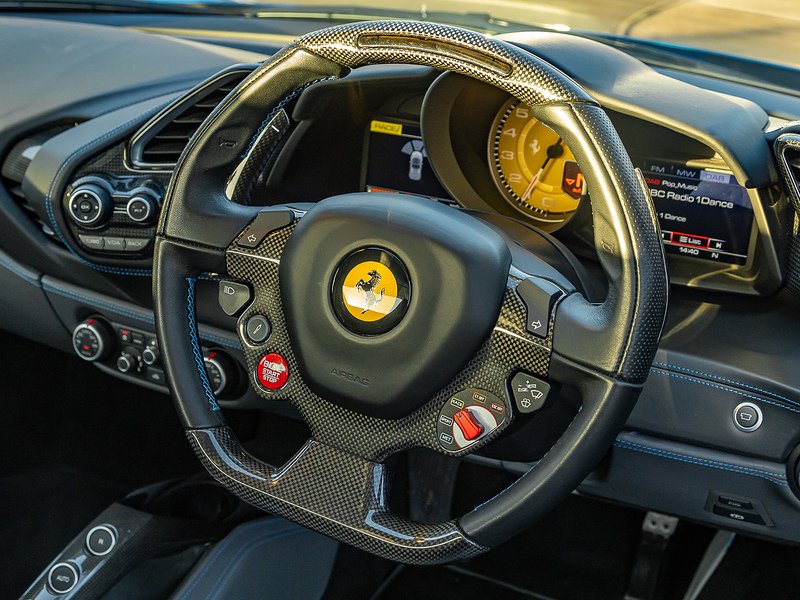 Ferrari 488 Spider  - U5801