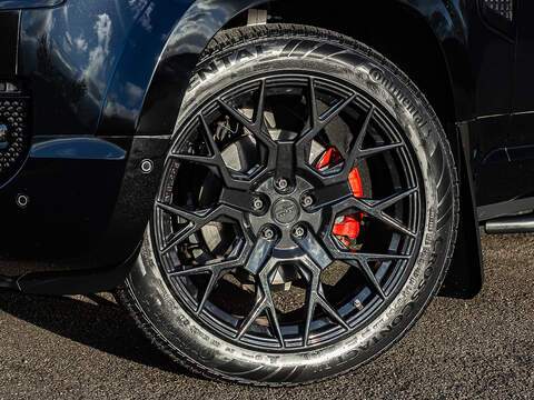 Land Rover Defender 110 3.0 D250 XS Edition  - U5808