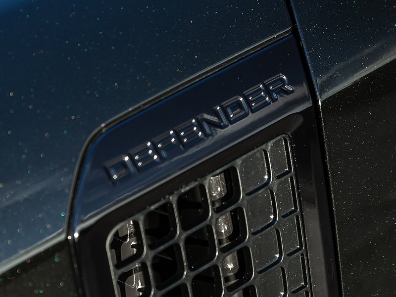 Land Rover Defender 110 3.0 D250 XS Edition  - U5808