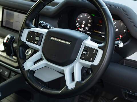 Land Rover Defender 110 3.0 D250 XS Edition  - U5808