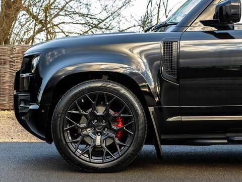 Land Rover Defender 110 3.0 D250 XS Edition  - U5808