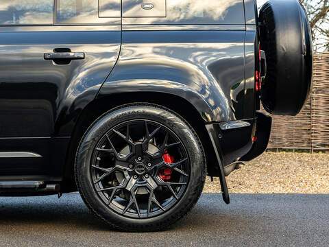 Land Rover Defender 110 3.0 D250 XS Edition  - U5808
