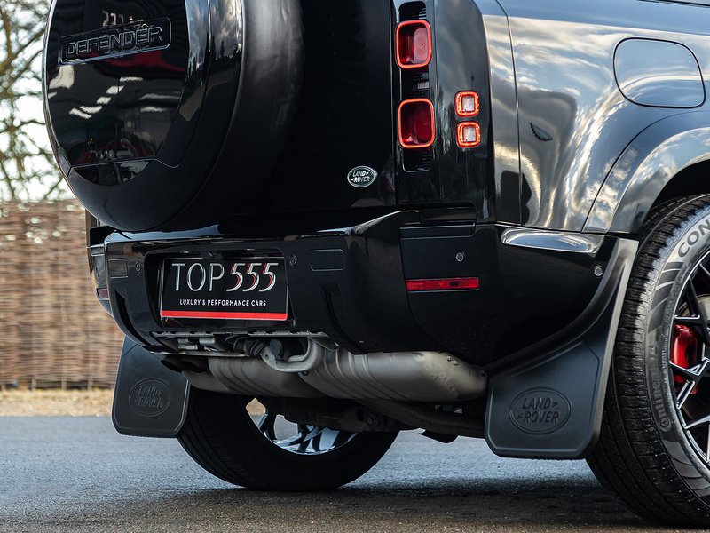 Land Rover Defender 110 3.0 D250 XS Edition  - U5808
