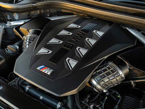 BMW X7 M60i xDrive V8 - M Sport Pro
  - U5810