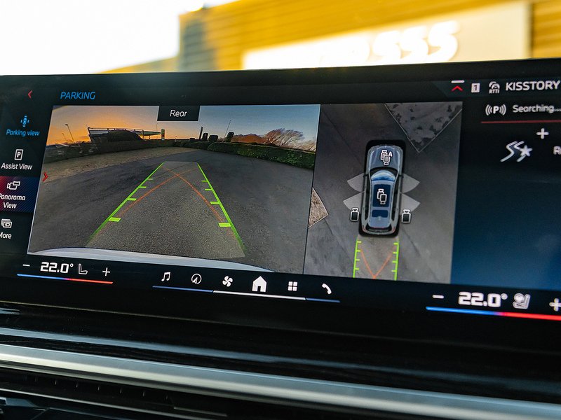 BMW X7 M60i xDrive V8 - M Sport Pro
  - U5810