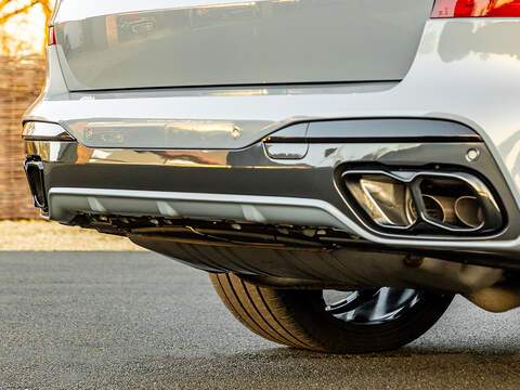 BMW X7 M60i xDrive V8 - M Sport Pro
  - U5810