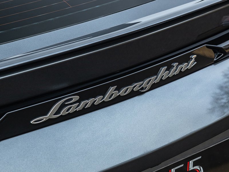 Lamborghini Urus  - U5815