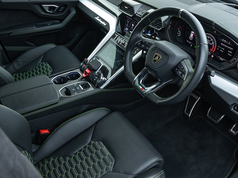 Lamborghini Urus  - U5815