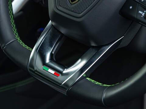 Lamborghini Urus  - U5815