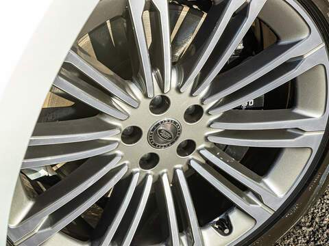 Range Rover SV P615 4.4 V8  - U5817