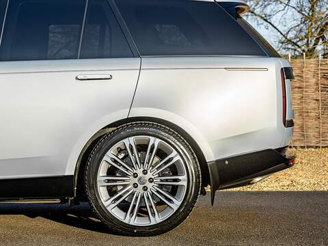 Range Rover SV P615 4.4 V8  - U5817