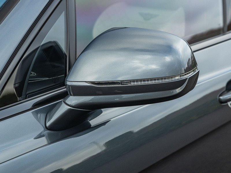 Bentley Bentayga V8  - U5828