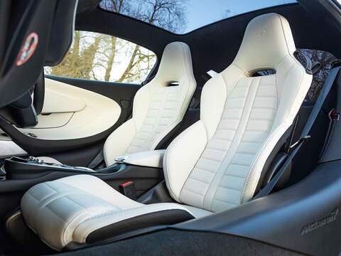 Mclaren GTS V8  - U5829